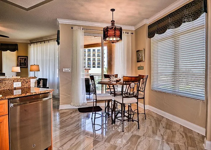 Belle Harbor 402w Apartment